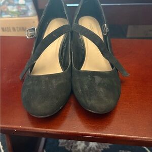 Madeline Stuart Black Heels with T-Strap Design